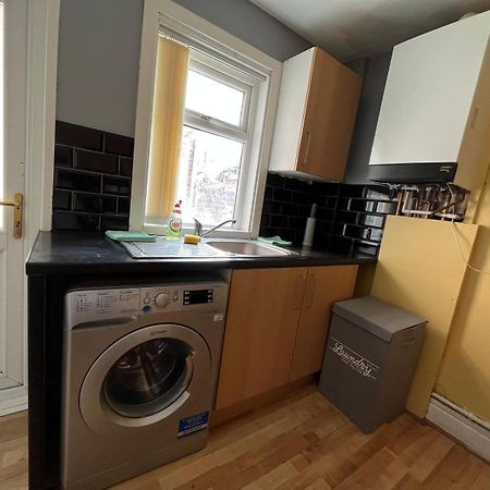Arthurs Hill Newcastle, Free Parking Fully Equipped Kitchen 4 Bedrooms, Near City Centre Extérieur photo